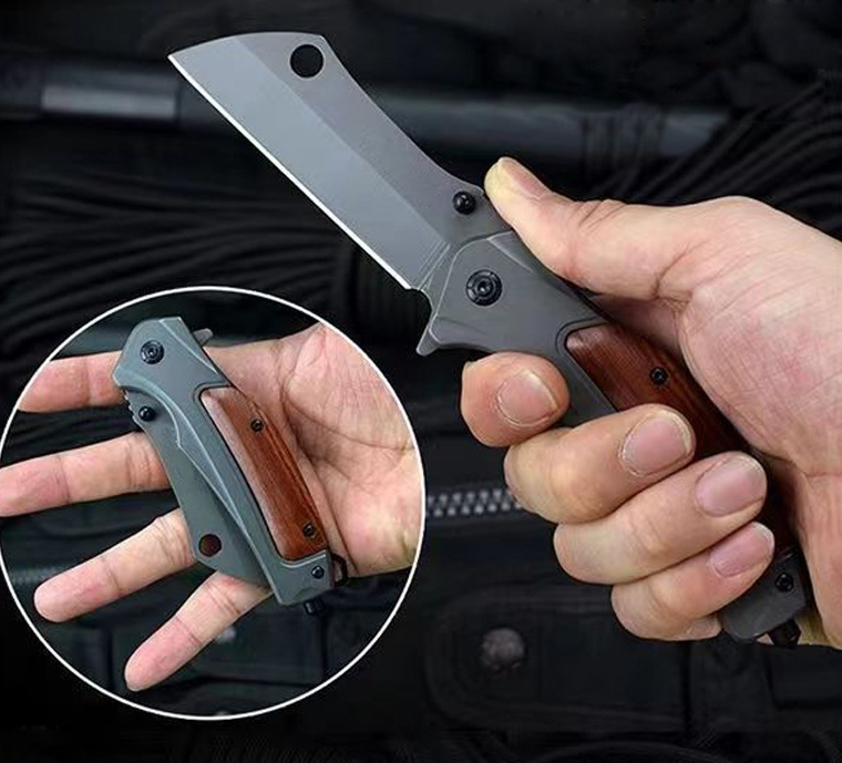 Folding Knife Image 2