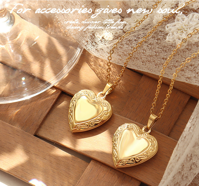 Islamic Heart Necklace Image 1