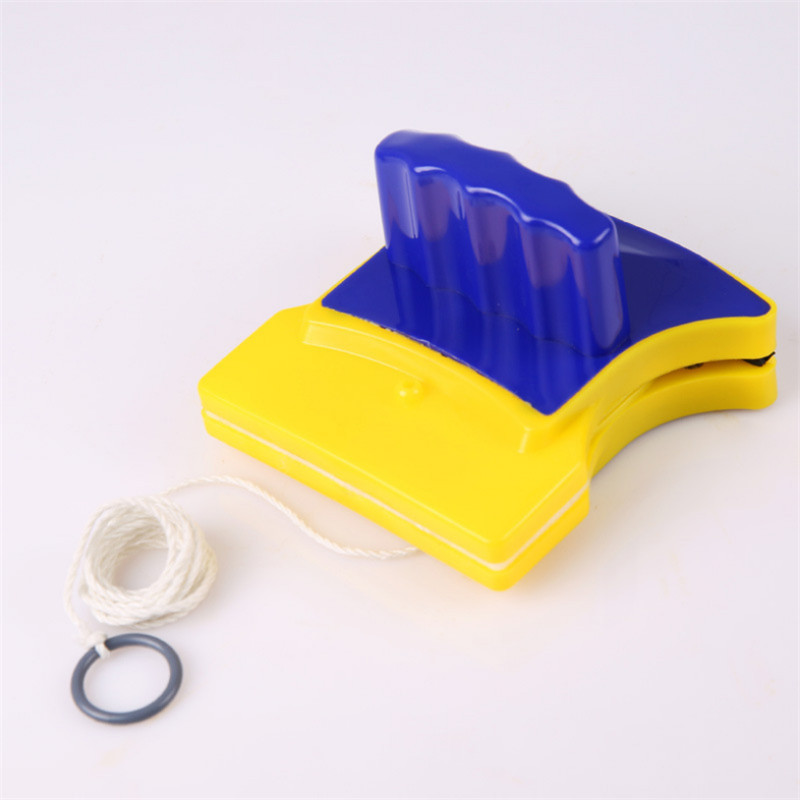 DOUBLE MAGNETIC WINDOW AND WINDOW CLEANING SQUEEGEE WITH SUPER EFFICIENT CLEANING MAGNET image