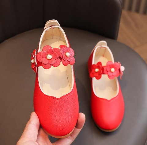 Children's Shoes Image 2