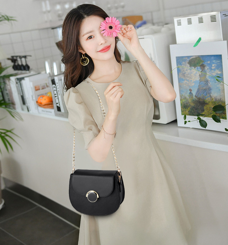 Chain Crossbody Bag - Image 5