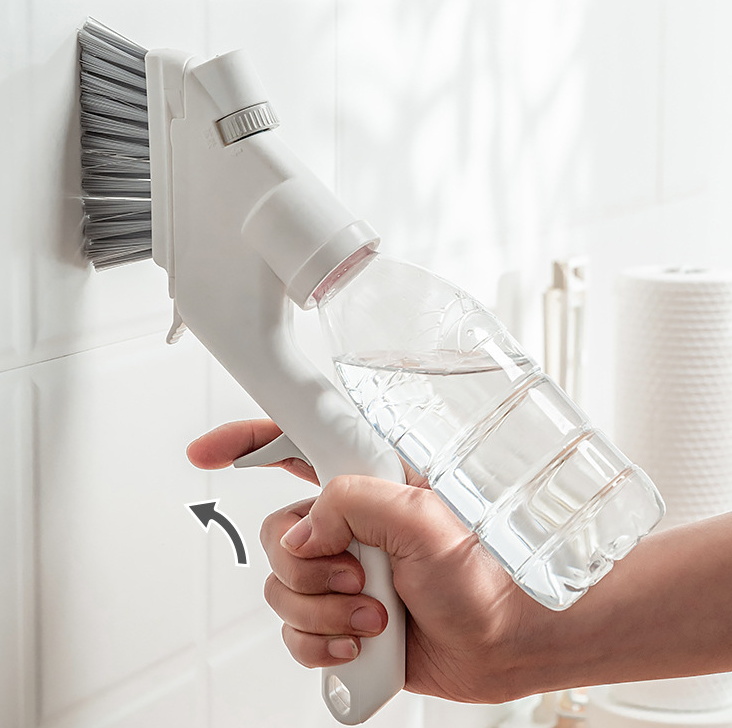 Multi functional water spray cleaning kit