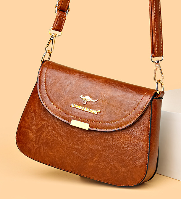 Shoulder Bag Image 4