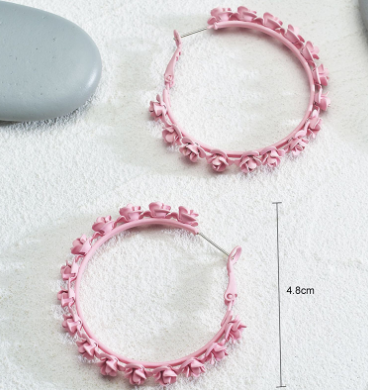 Exaggerated Flower Hoop Earrings Detail 2