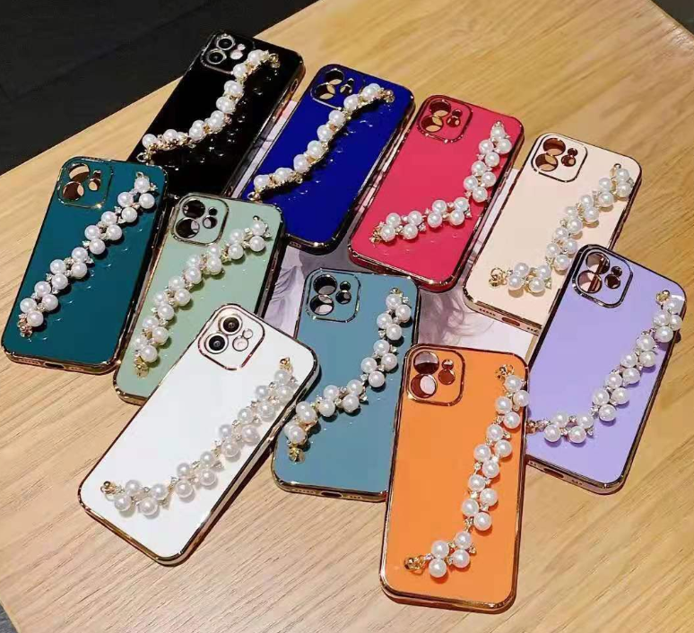 Rhinestone Pearl Bracelet Image 1