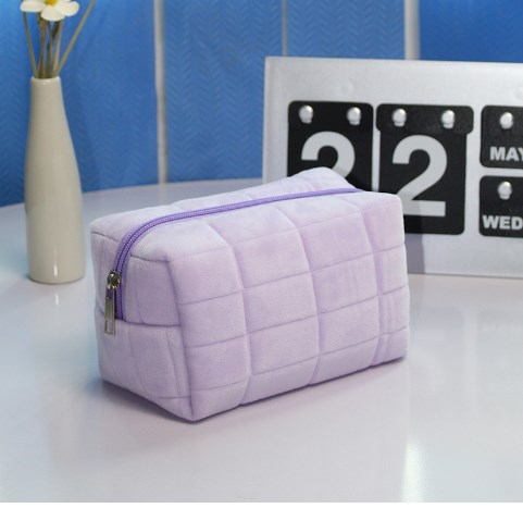 Large Capacity Pink Checkered Makeup Bag