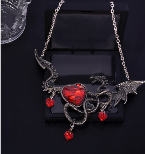 Heart-shaped Sapphire Dragon Necklace