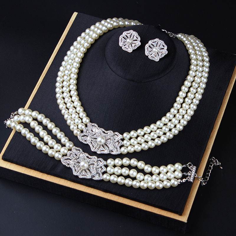 Bridal Jewelry Set Image 1