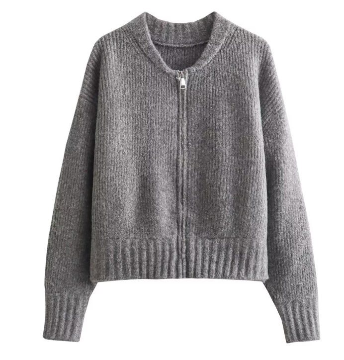 Comfortable loose-fitting design