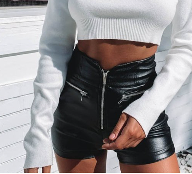 High-waisted PU leather pants image 1