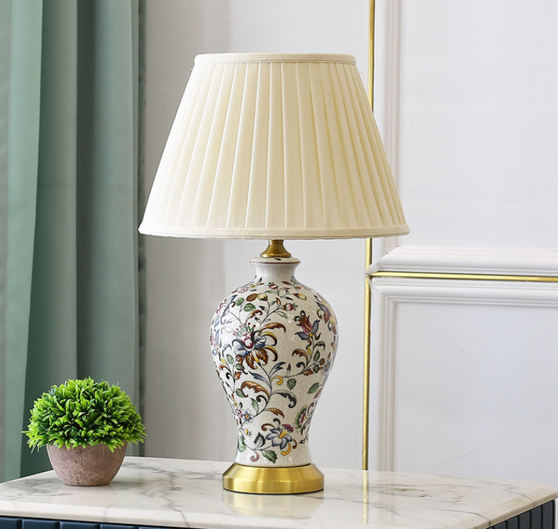 Elegant Ceramic Lamp Design
