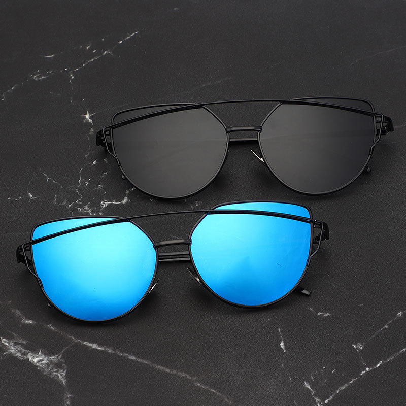 Retro Women's Cat Eye Sunglasses