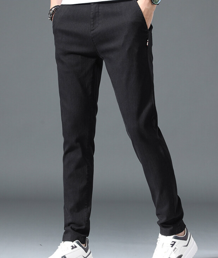 Men's Fashion Jeans Image 5