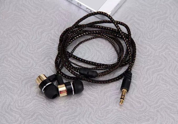Earphone Style 2