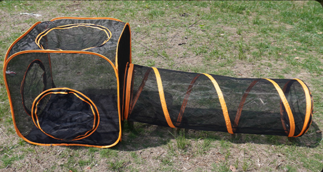 Pet Tent & Barrier Image 2