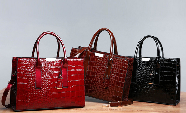 Crocodile Pattern Bag Black