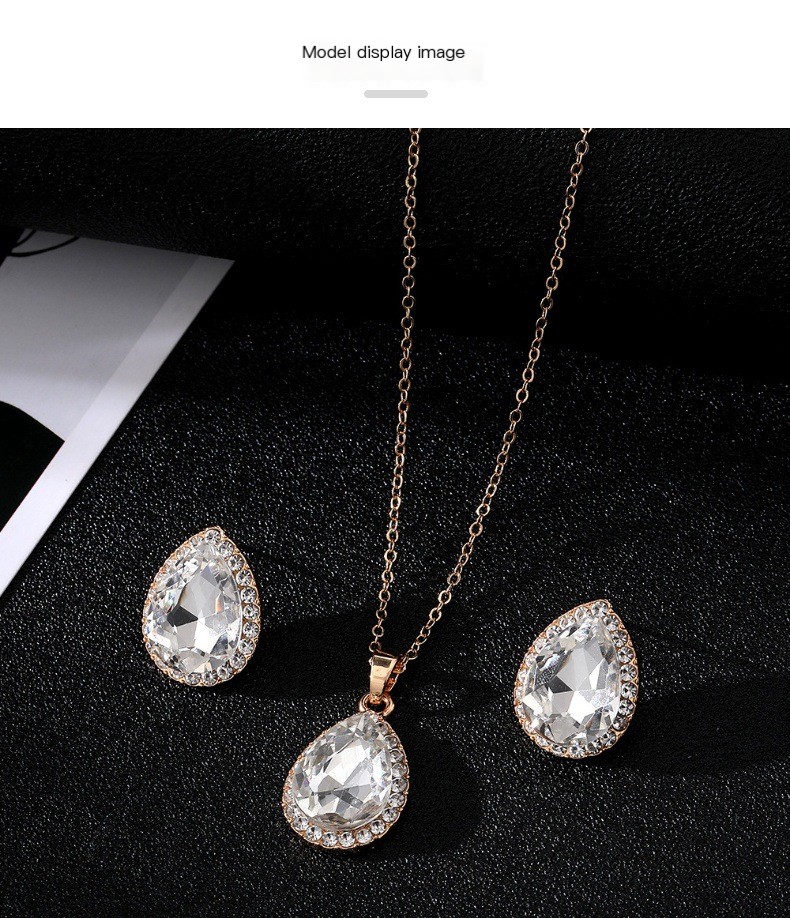 Elegant Water Drop Design