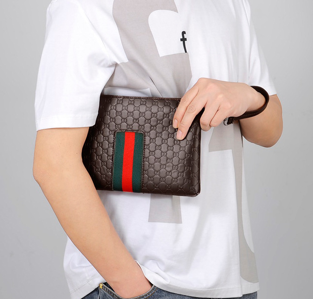 Fashionable Clutch Design