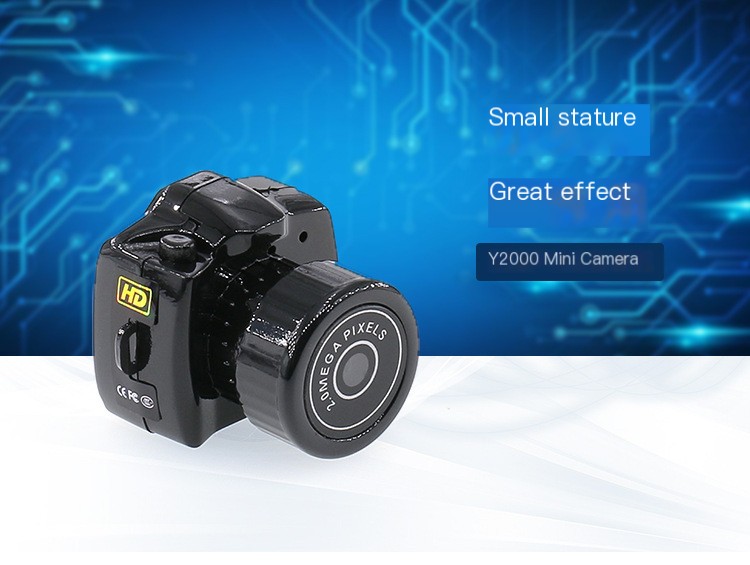 Y2000 Camcorder Image 1