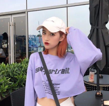 PEEK A BOO Cropped Hoodie 2