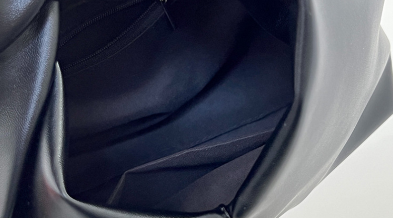 Women's Tote Bag Image 1