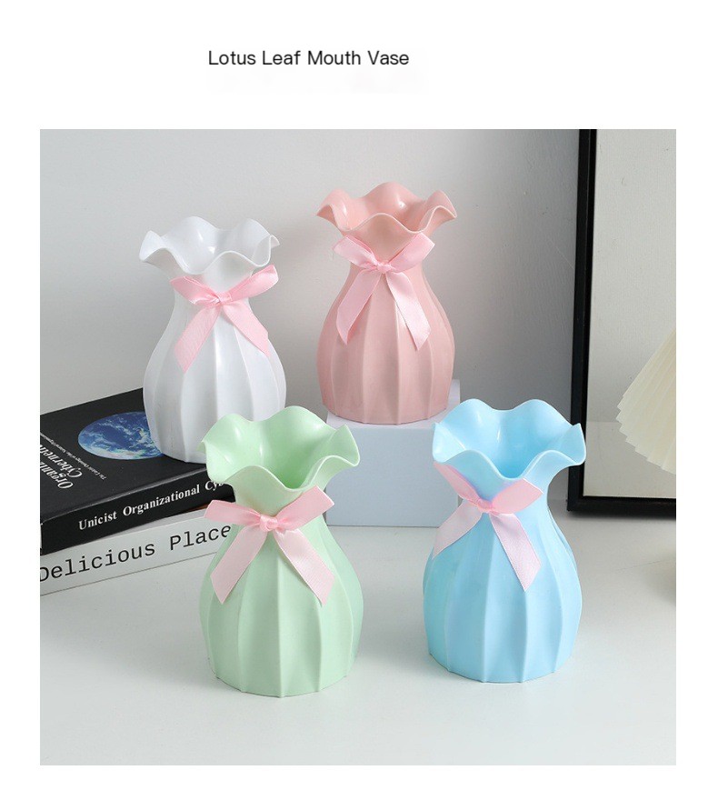 Nordic-style plastic vase 9