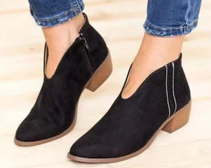 Low Heeled Boots Image 2