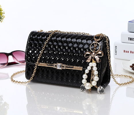 Diamond Chain Bag