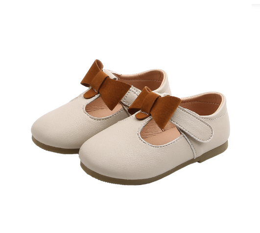 Liana sneakers image