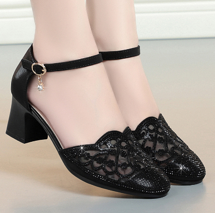 Soft-Soled Sandals 6