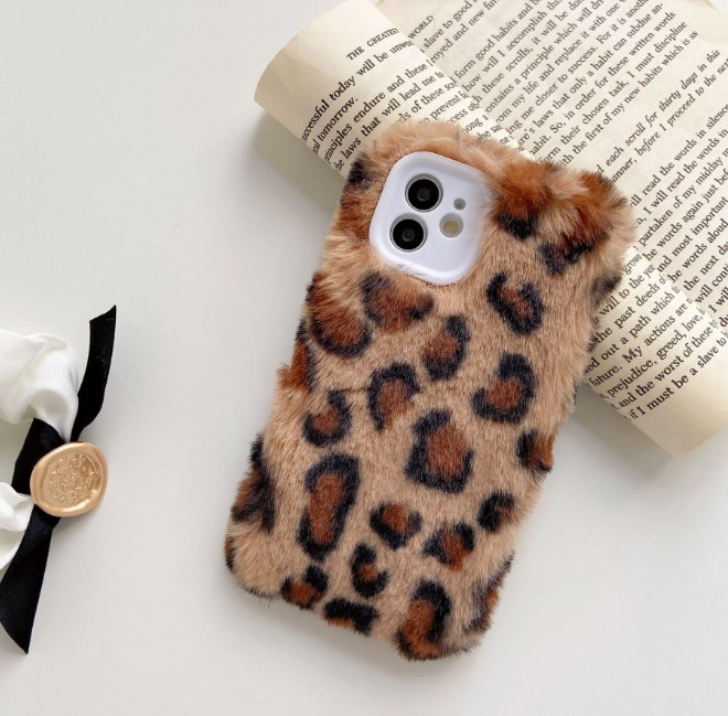 Leopard Print Phone Case Back