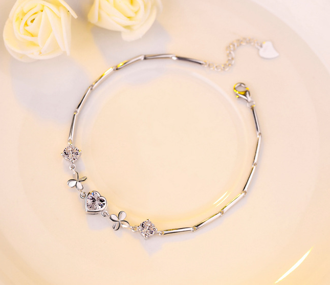 Silver Heart Clover Bracelet Image 2