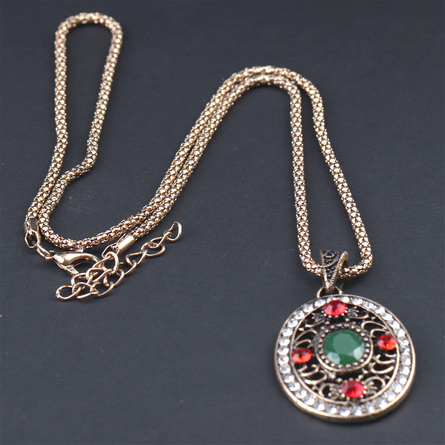 Bridal Jewelry Set Image 1