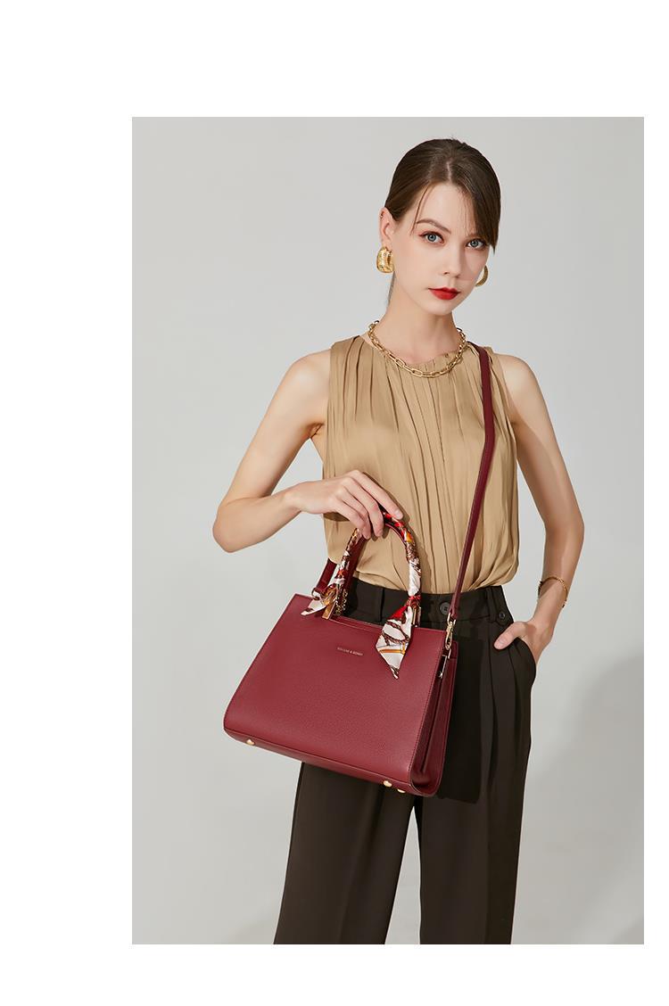 Crossbody Bag Image 6