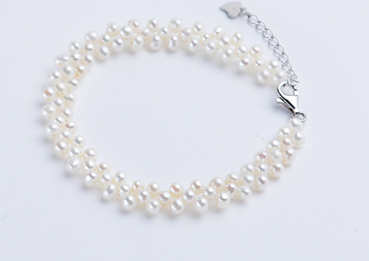 Elegant Pearl Jewelry Set
