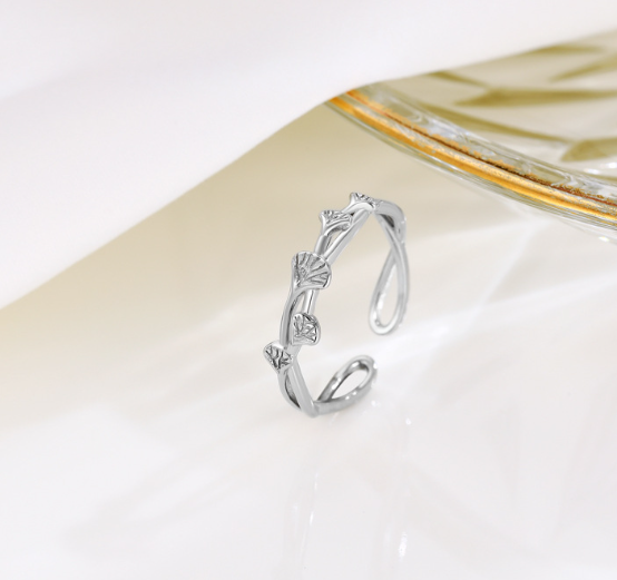 Ginkgo Leaf Open Ring