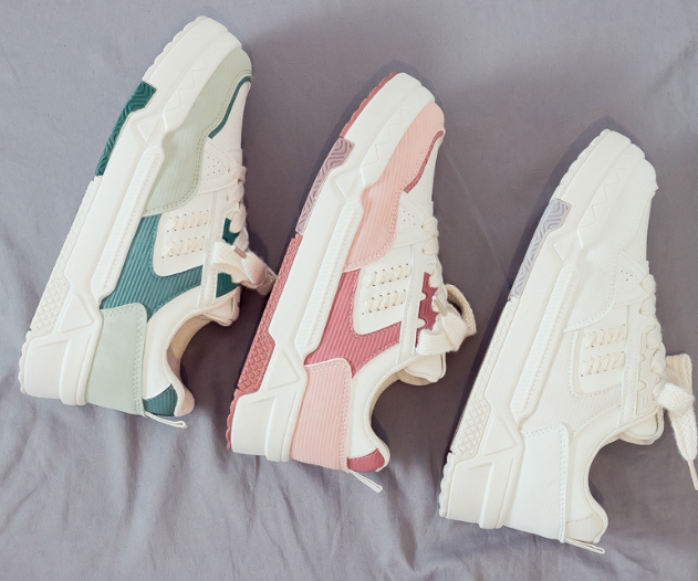 Women's Sports Shoes