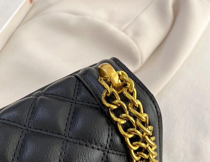 Trendy Crossbody Bag - Image 2