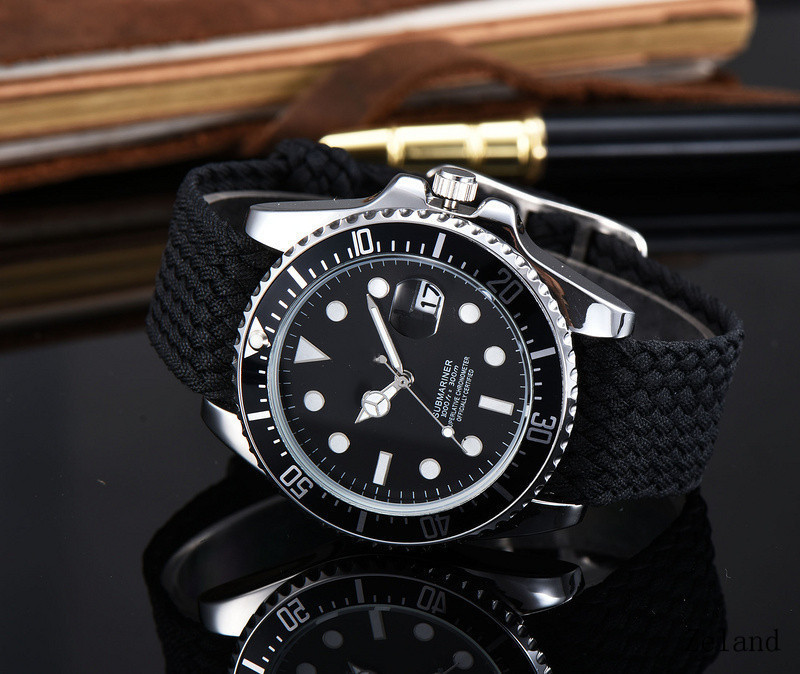 Men's Watch Image 4