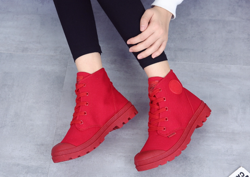 High-top Canvas Shoes Image 2