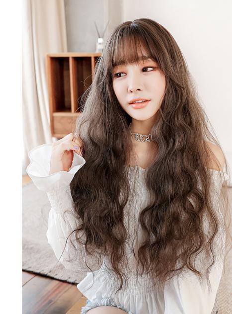Curly Wig Image 3