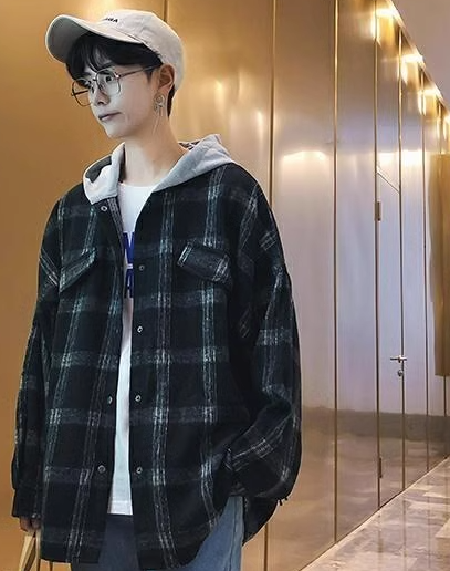 Fashionable Hooded Shirt