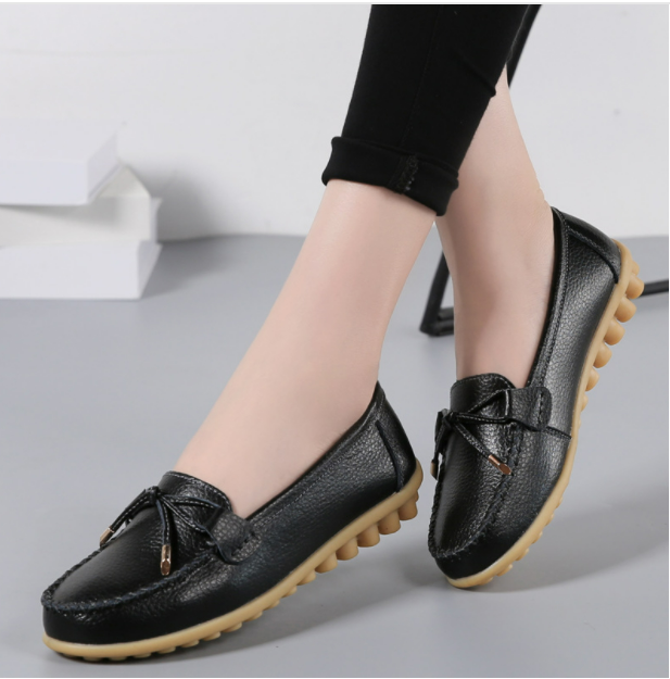 Women's Leather Shoes Image 3