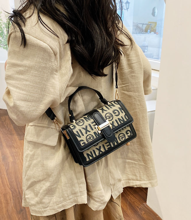 Korean-style versatile casual bag image 1