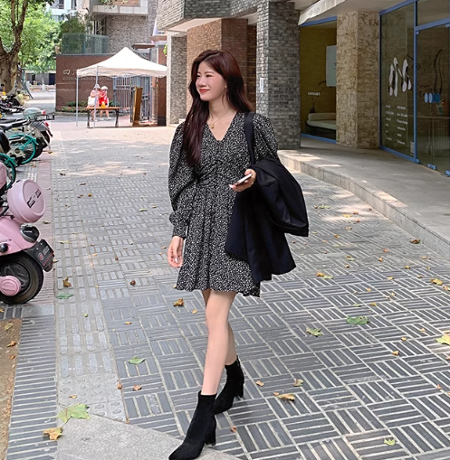 Elegant Suede Boots