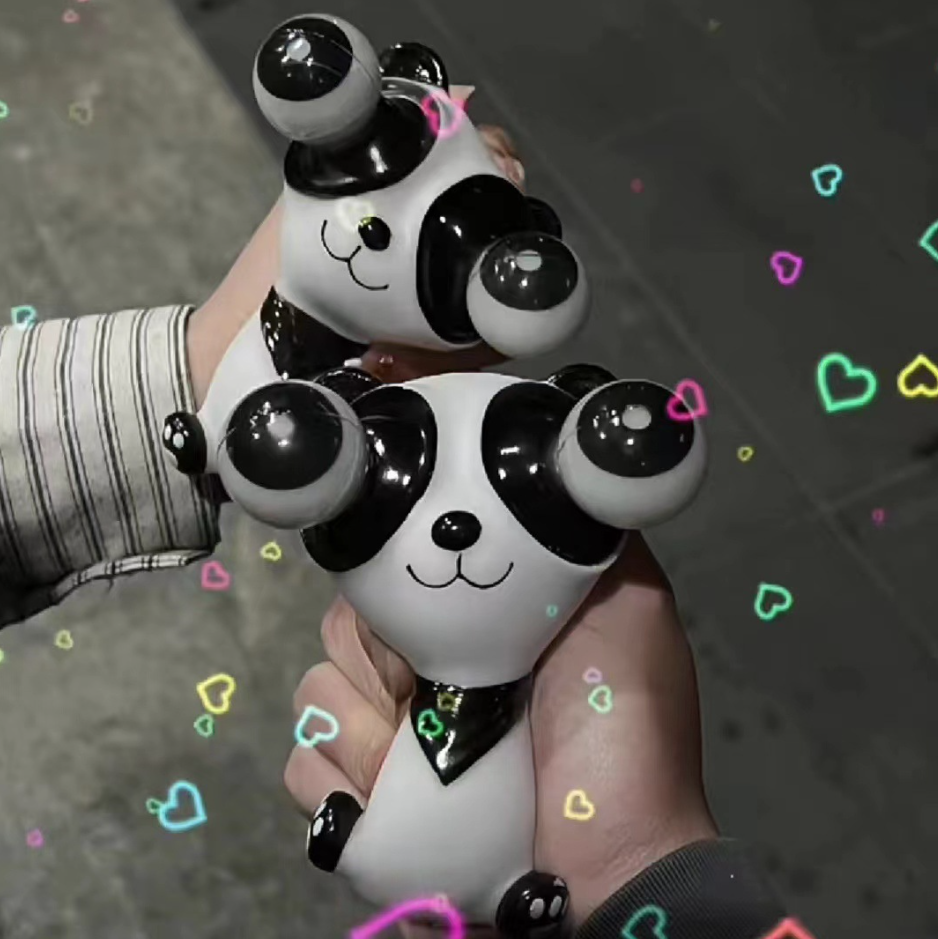 Explosive-eyed Panda Toy