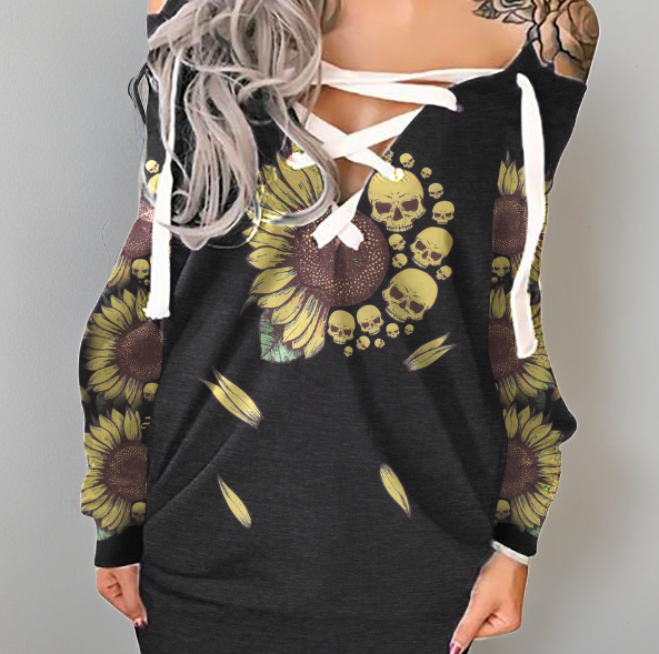 Gothic Skull Print Pullover Sweatshirt Front View