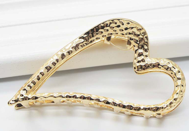 Minimalist Metal Hair Clip 2