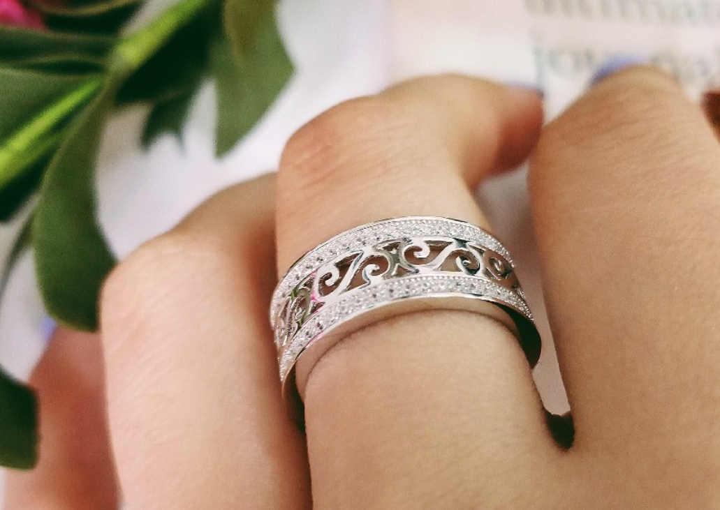 Women's 8mm Vintage Ring - Image 3