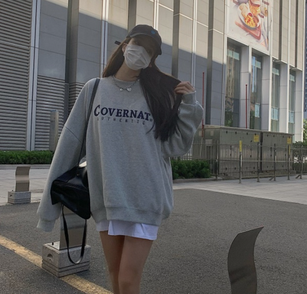 Sweatshirt Image 2